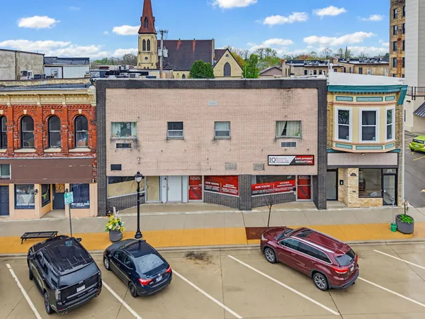 $650,000 | 309-313 West Milwaukee Street, Janesville, WI 53548
