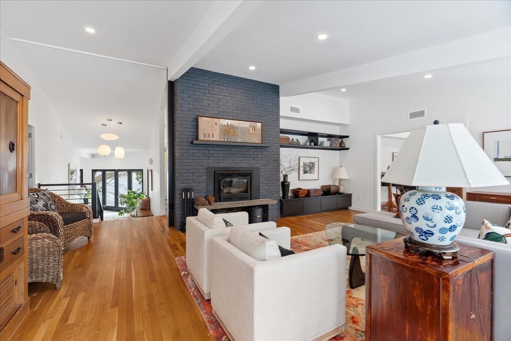 103 Farm Street Dover, MA 02030 - Photo 11 of 38
