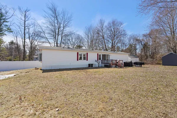 $249,999 | 101 Lillian Avenue, Seabrook, NH 03874