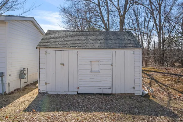 $249,999 | 101 Lillian Avenue, Seabrook, NH 03874