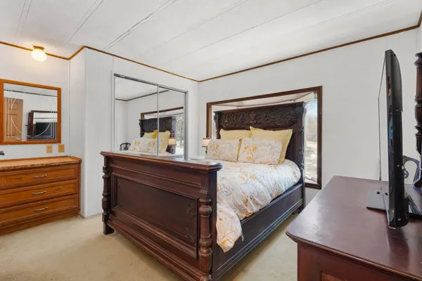 $249,999 | 101 Lillian Avenue, Seabrook, NH 03874