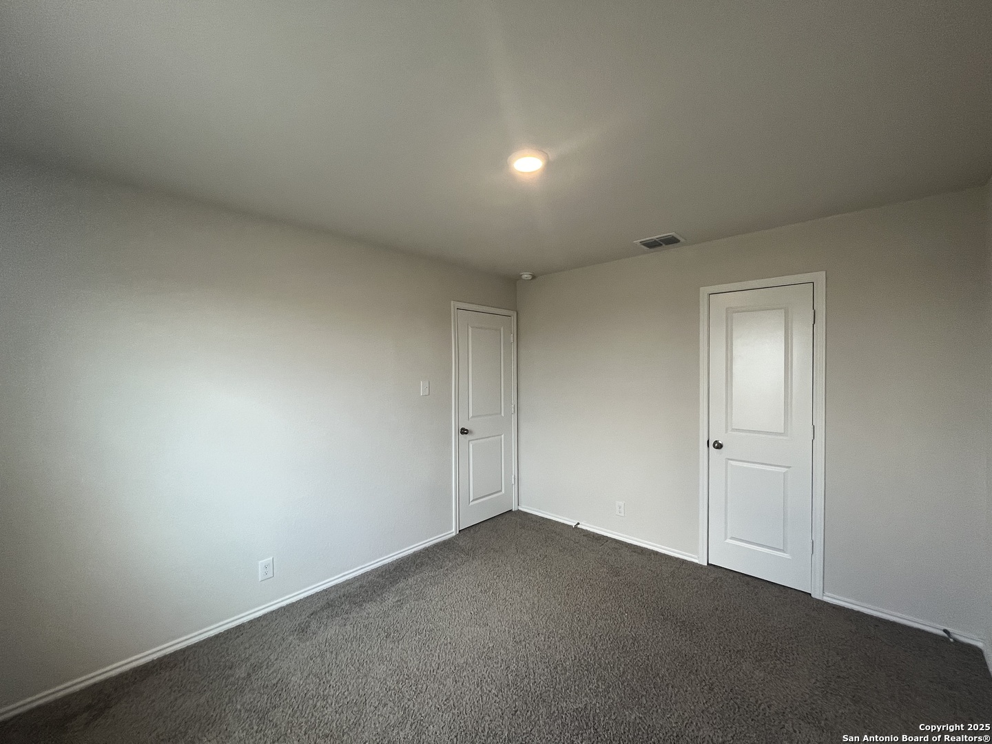 141 Middle Grn Loop Floresville, TX 78114 - Photo 22 of 29 a view of empty room