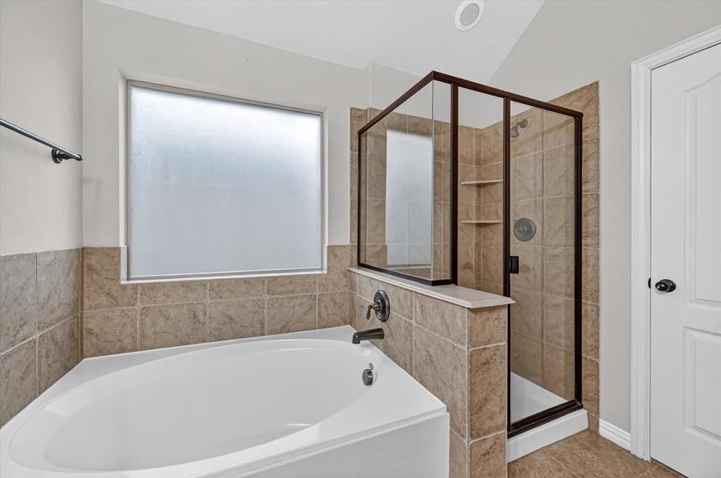 8204 Tierra Del Sol Road Arlington, TX 76002 - Photo 15 of 18