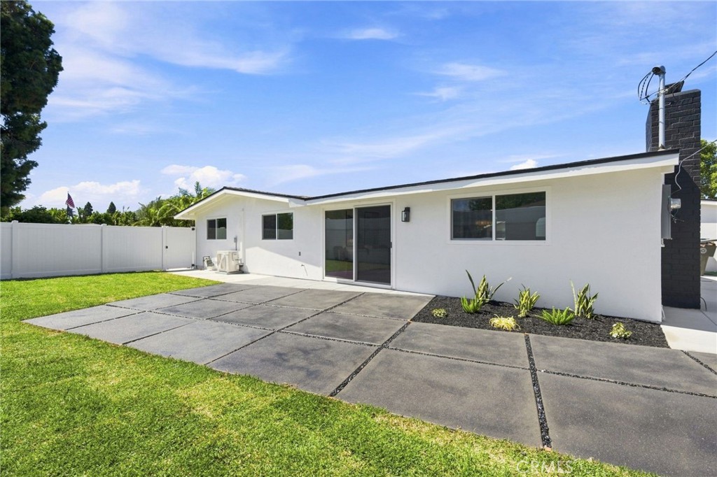 245 Tulane Road Costa Mesa, CA 92626 - Photo 52 of 60 Gallery Image 52