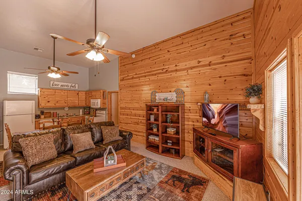 $1,700 | 1042 South Hunter Creek Drive, Unit 1, Payson, AZ 85541