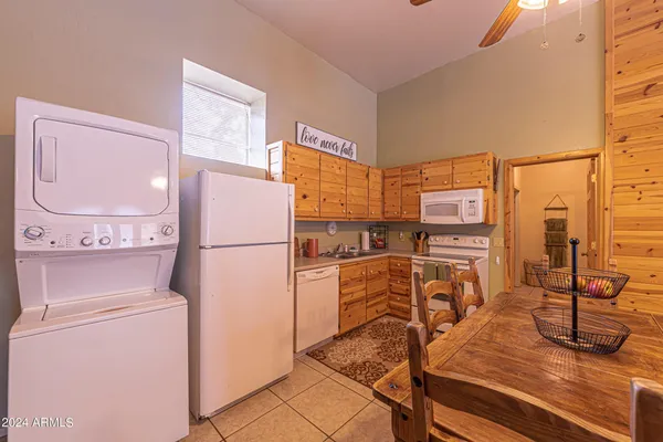 $1,700 | 1042 South Hunter Creek Drive, Unit 1, Payson, AZ 85541