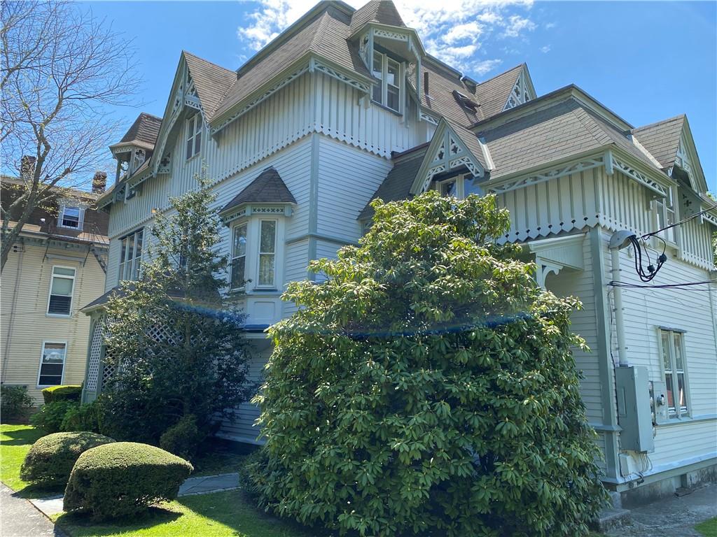 569 Spring Street, Unit 2 Newport, RI 02840 - Photo 1 of 30