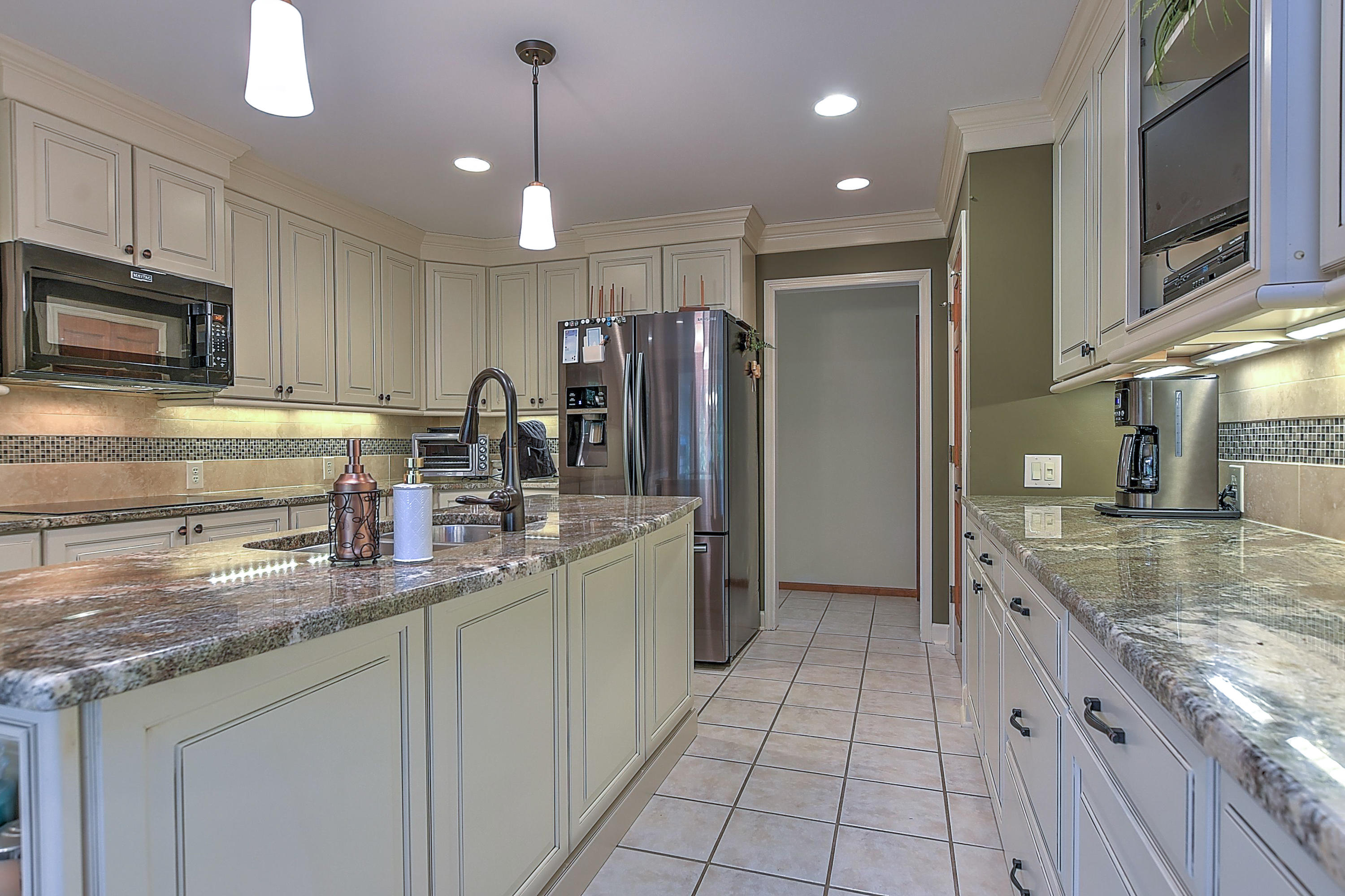 849 Ridgefields Road Kingsport, TN 37660 - Photo 18 of 54 849 Ridgefields Rd-17