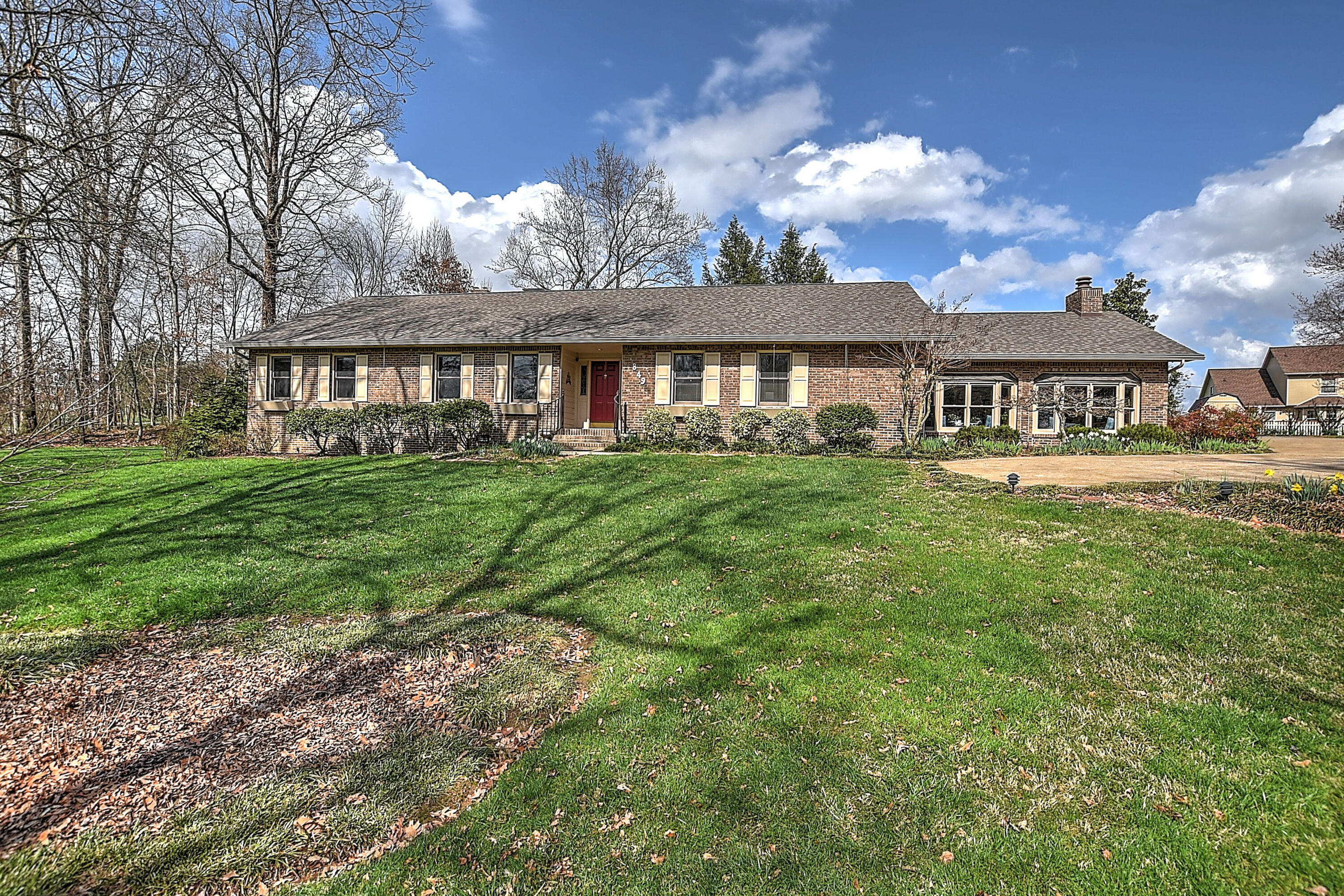 849 Ridgefields Road Kingsport, TN 37660 - Photo 2 of 54 849 Ridgefields Rd-3