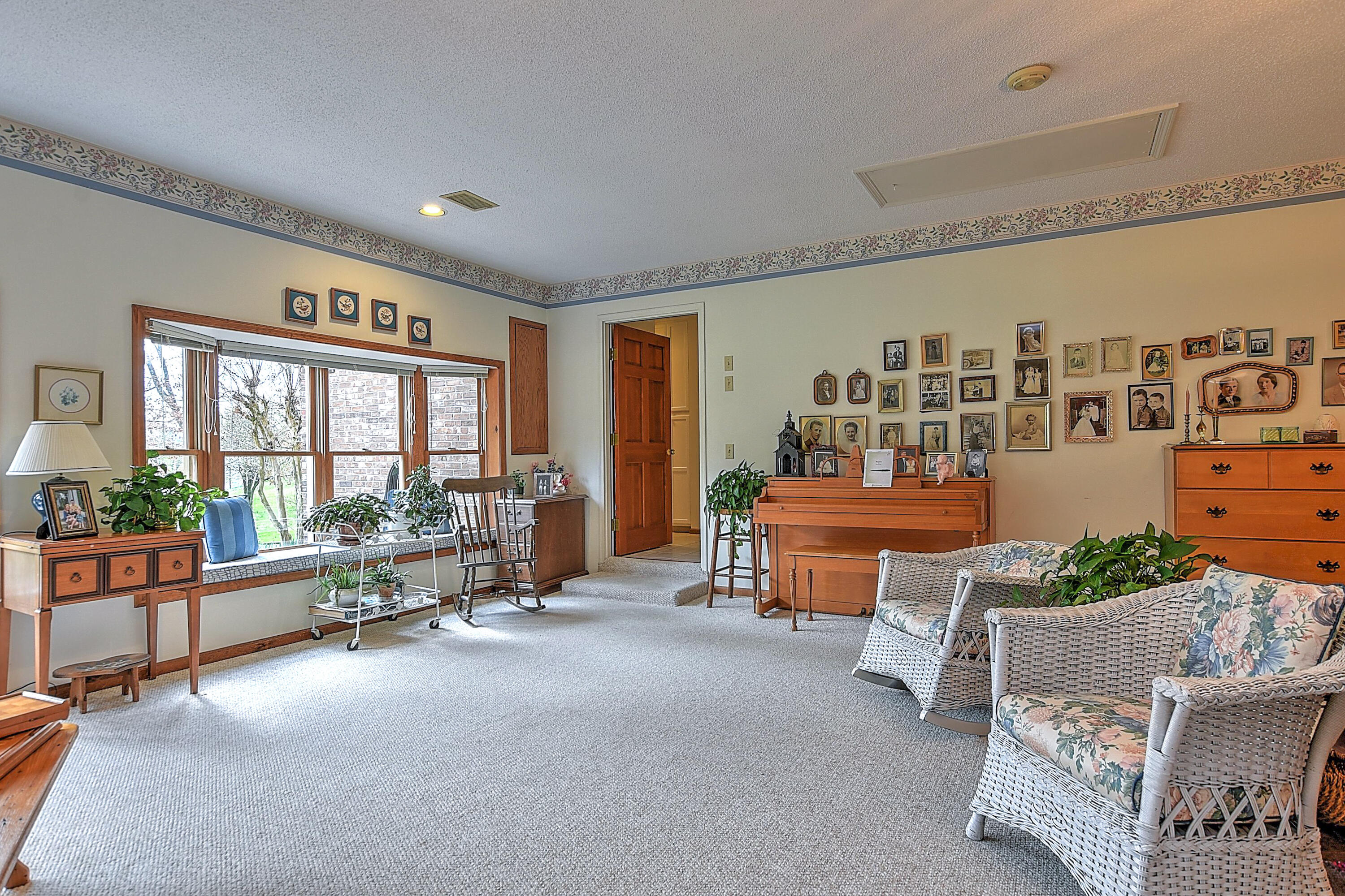 849 Ridgefields Road Kingsport, TN 37660 - Photo 6 of 54 849 Ridgefields Rd-23