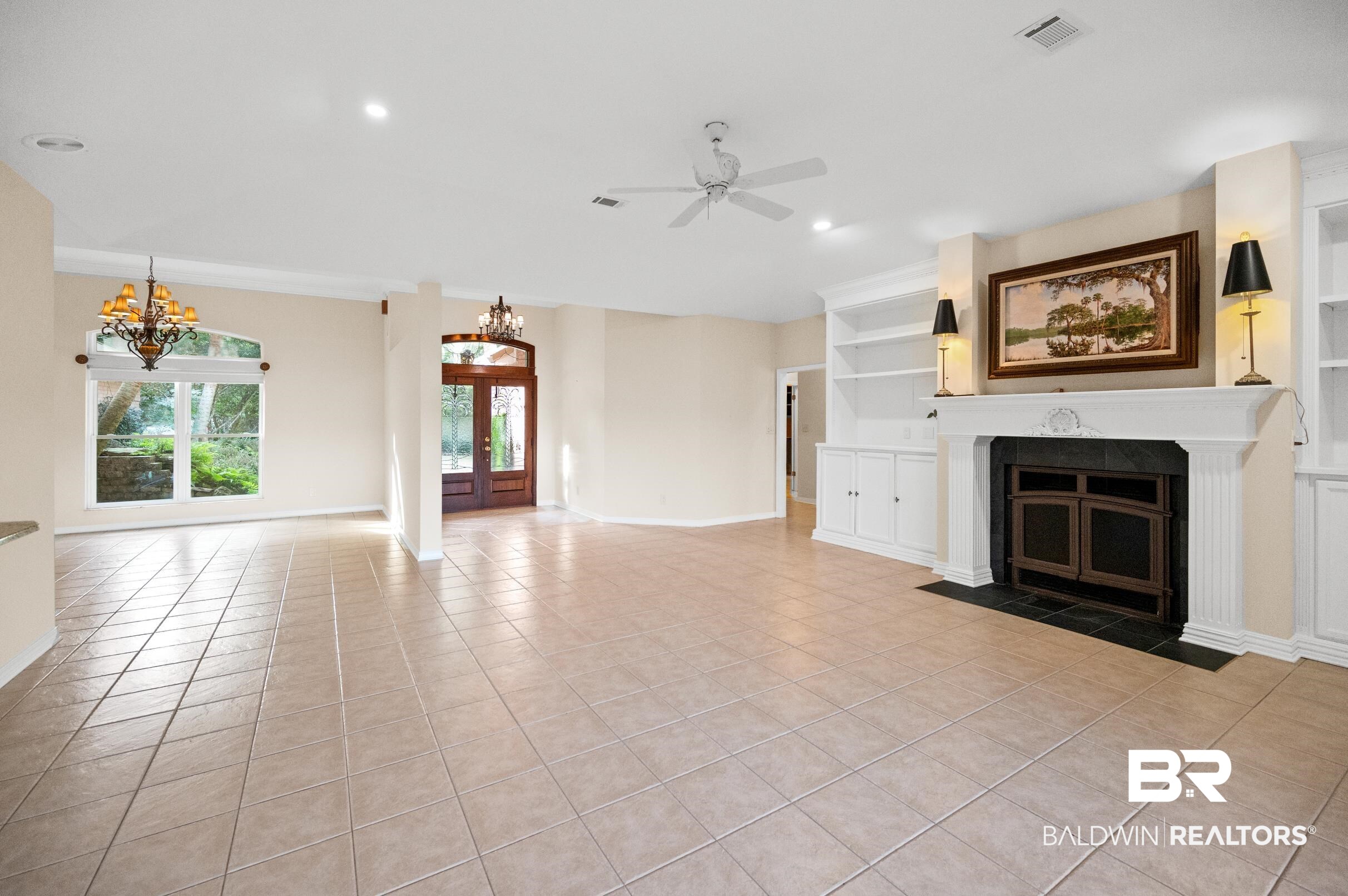 9370 Neumann Drive Elberta, AL 36530 - Photo 7 of 47 Living Area