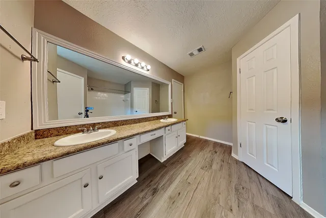 $1,930 | 9906 Dornoch Drive, Houston, TX 77070