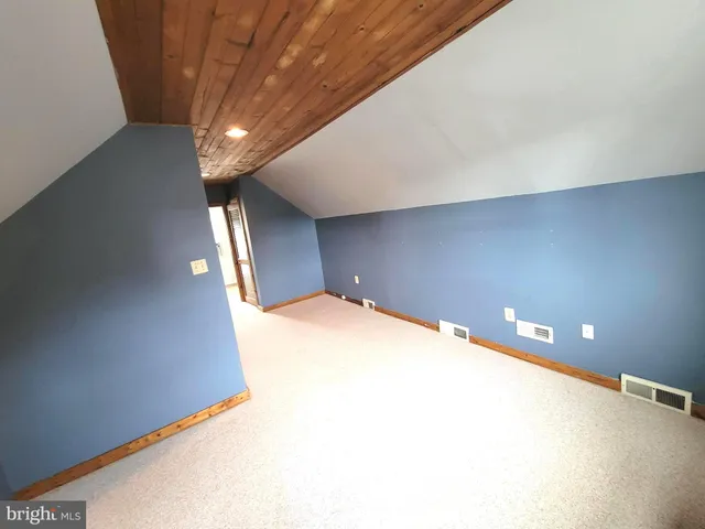 a view of empty room