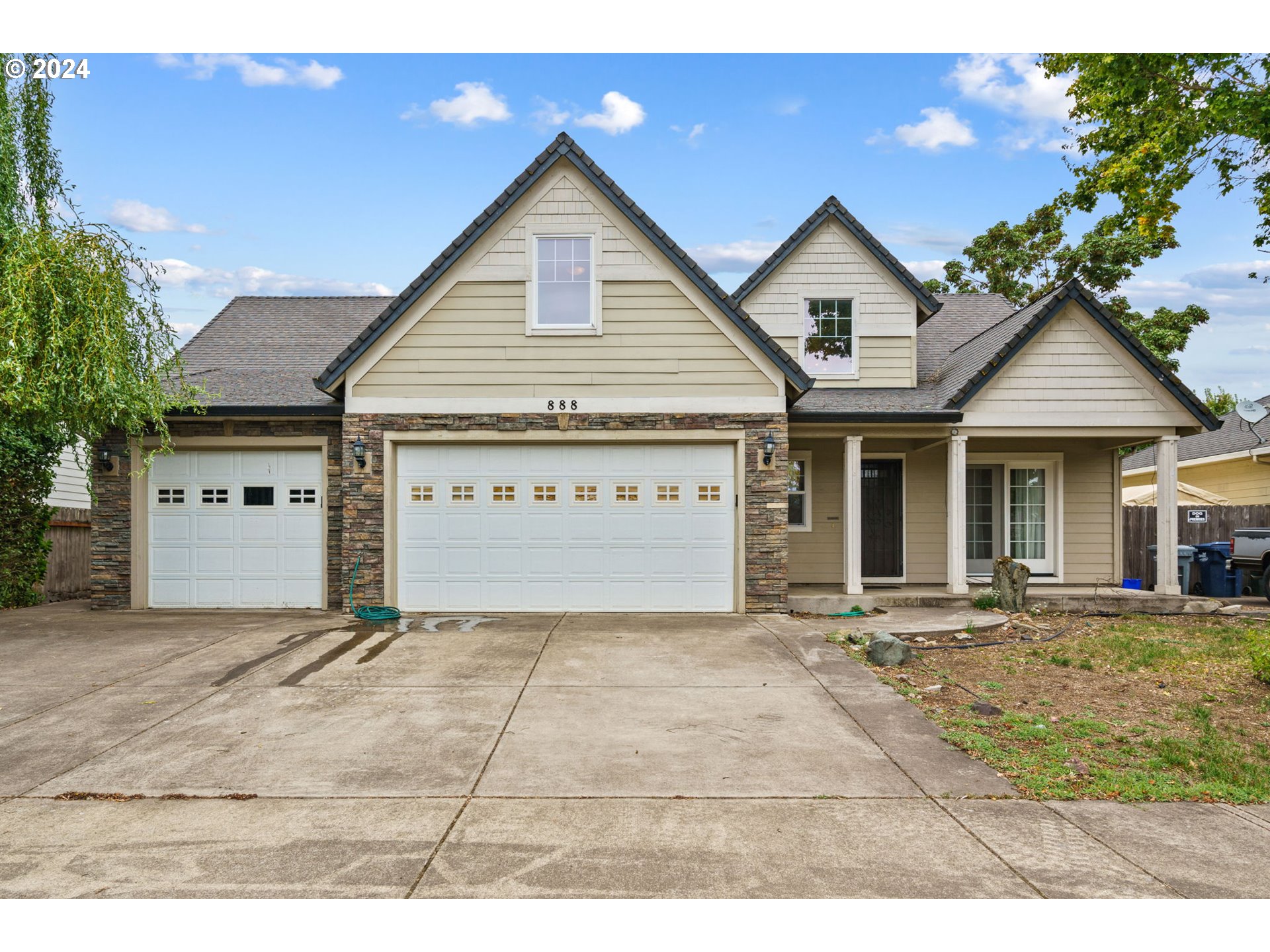 888 S Street Springfield, OR 97477 - Photo 1 of 39 Gallery Image 1