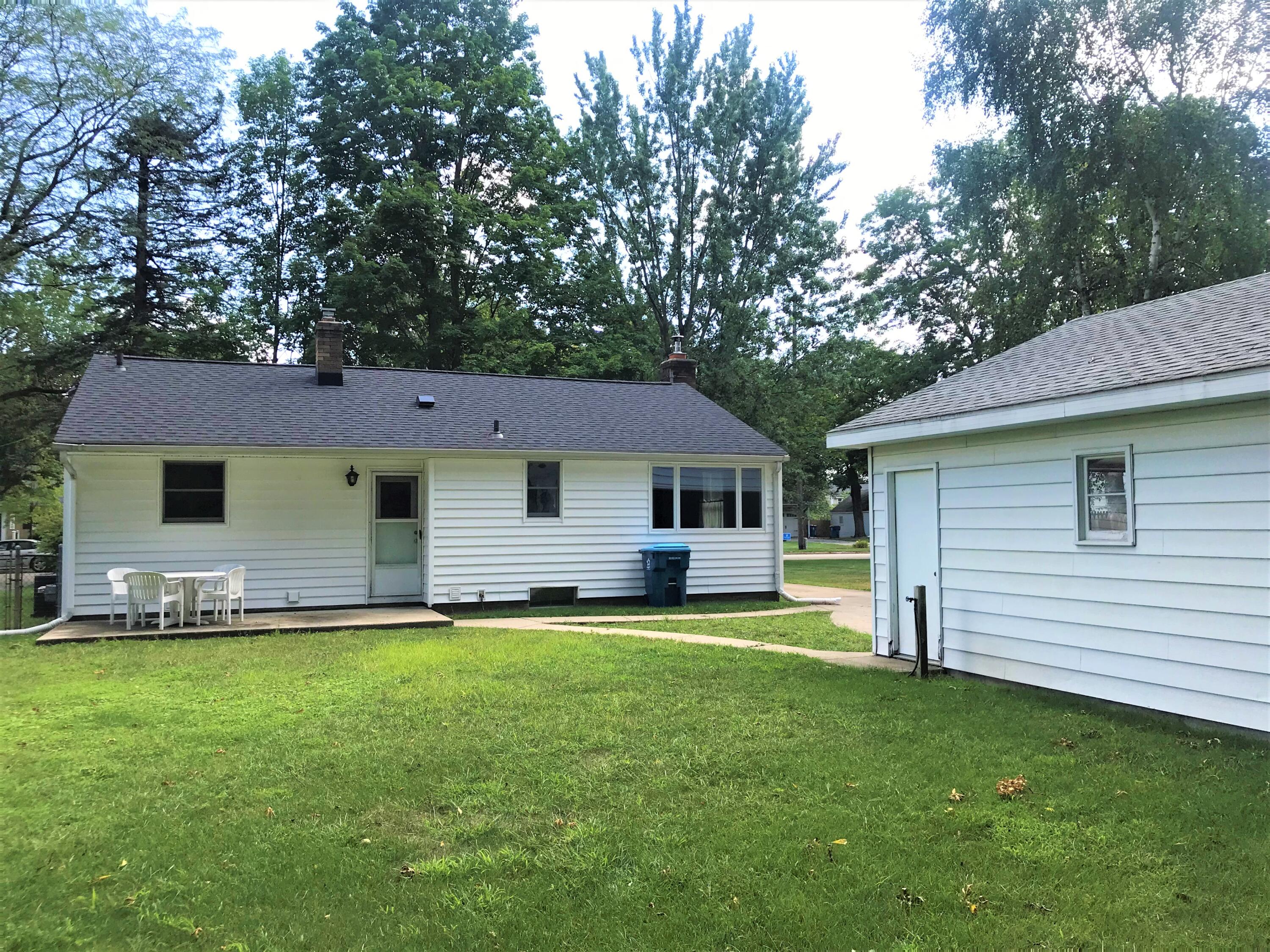 1915 Paddington Road Kalamazoo, MI 49001 - Photo 27 of 27 IMG_4701 (2)
