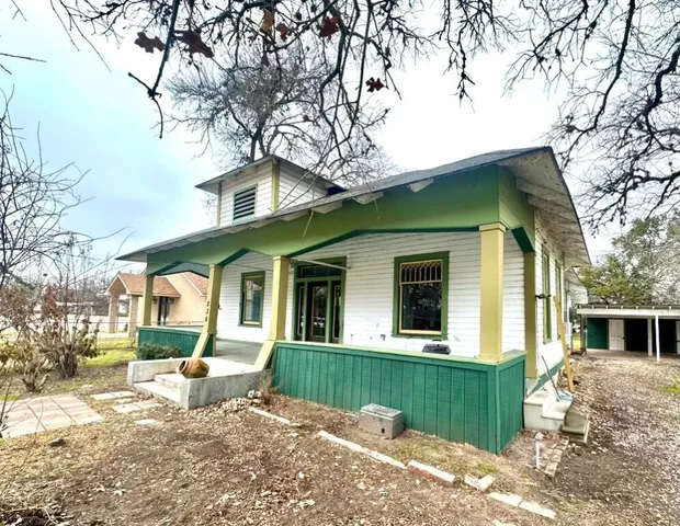 $175,000 | 236 8th Street, Somerville, TX 77879