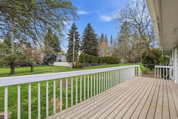 $517,500 | 2420 East 39th Avenue, Spokane, WA 99223