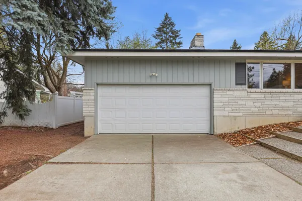 $517,500 | 2420 East 39th Avenue, Spokane, WA 99223