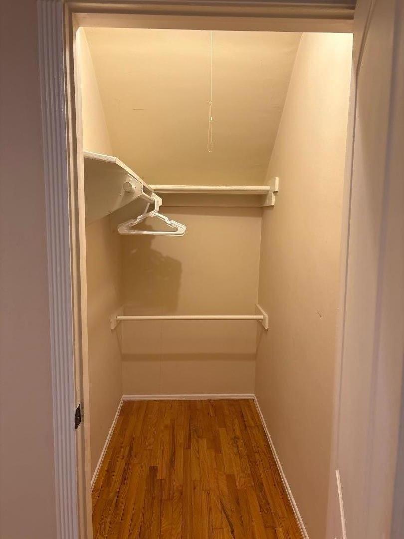 11719 Mayfield Avenue, Unit 1 Los Angeles, CA 90049 - Photo 26 of 28 a view of a small space