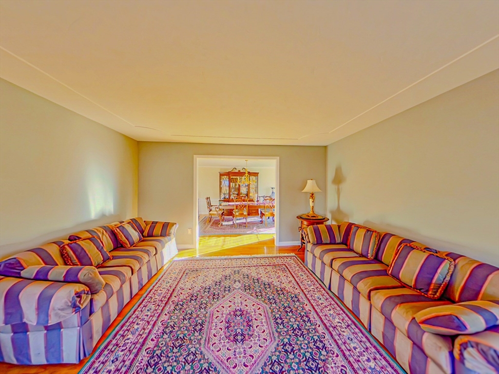 80 Jefferson Road Franklin, MA 02038 - Photo 7 of 41 Gallery Image 7