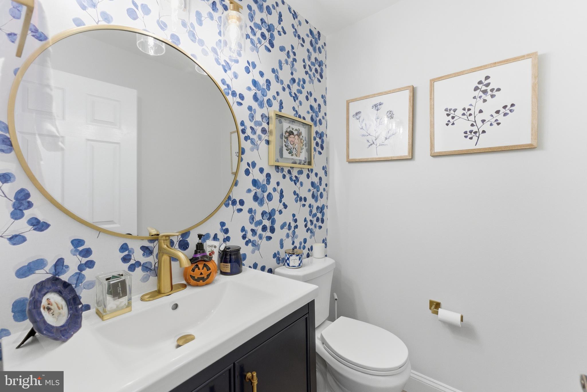 1 Weatherly Road Delran, NJ 08075 - Photo 19 of 32 a bathroom with a sink toilet and mirror