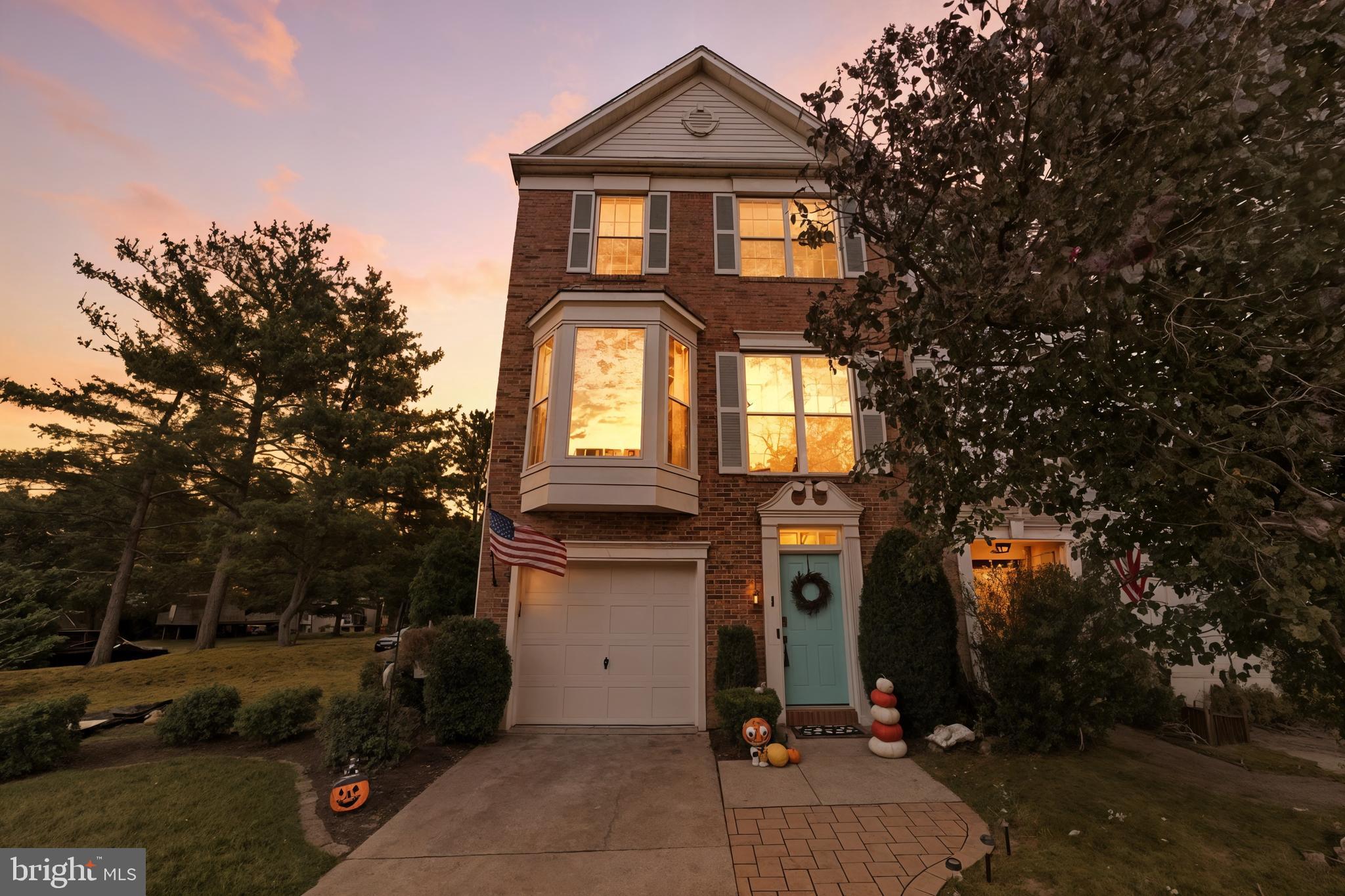1 Weatherly Road Delran, NJ 08075 - Photo 2 of 32 a front view of a house with a yard