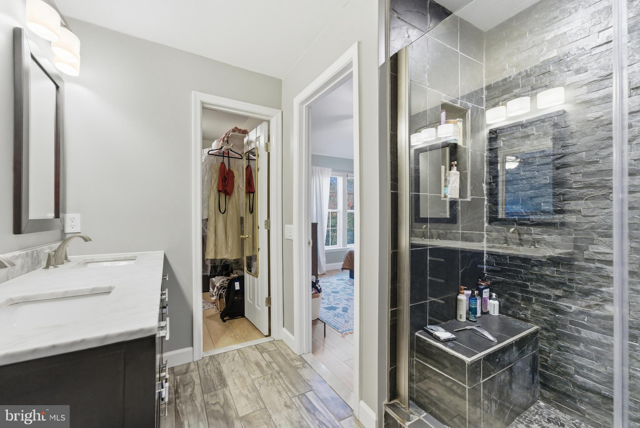 1 Weatherly Road Delran, NJ 08075 - Photo 23 of 32 a room with furniture and a gate