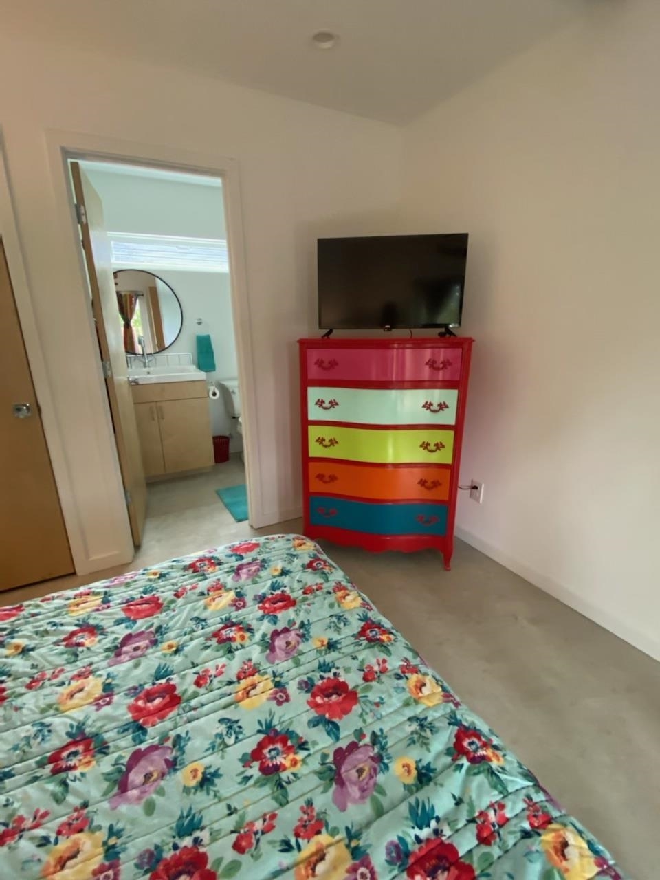 1417 Highland Boulevard St. Augustine, FL 32084 - Photo 8 of 8 a bedroom with baby bed toys and a baby crib