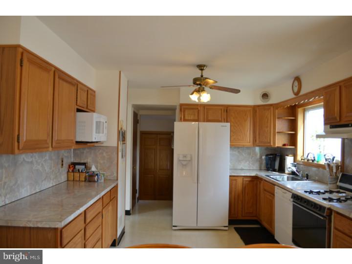 224 Kenmark Road Newark, DE 19713 - Photo 2 of 22 Kitchen