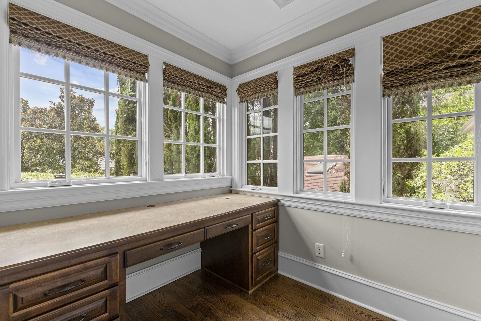 224 Hawthorne Road Raleigh, NC 27605 - Photo 25 of 46 Photo 29