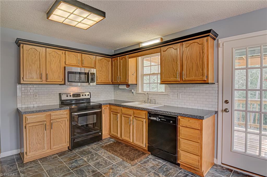 4251 Enterprise Road Lexington, NC 27295 - Photo 11 of 46 Gallery Image 11