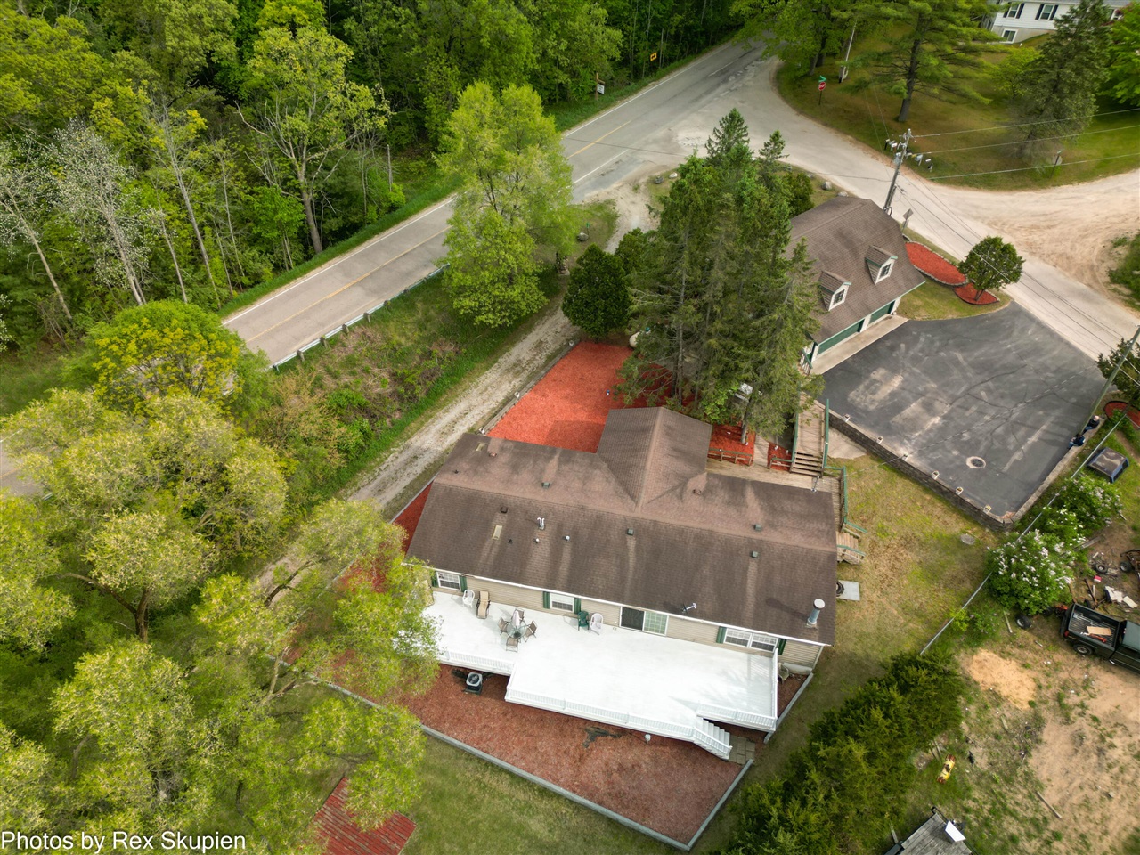 5705 Centerline Road Newaygo, MI 49337 - Photo 8 of 57