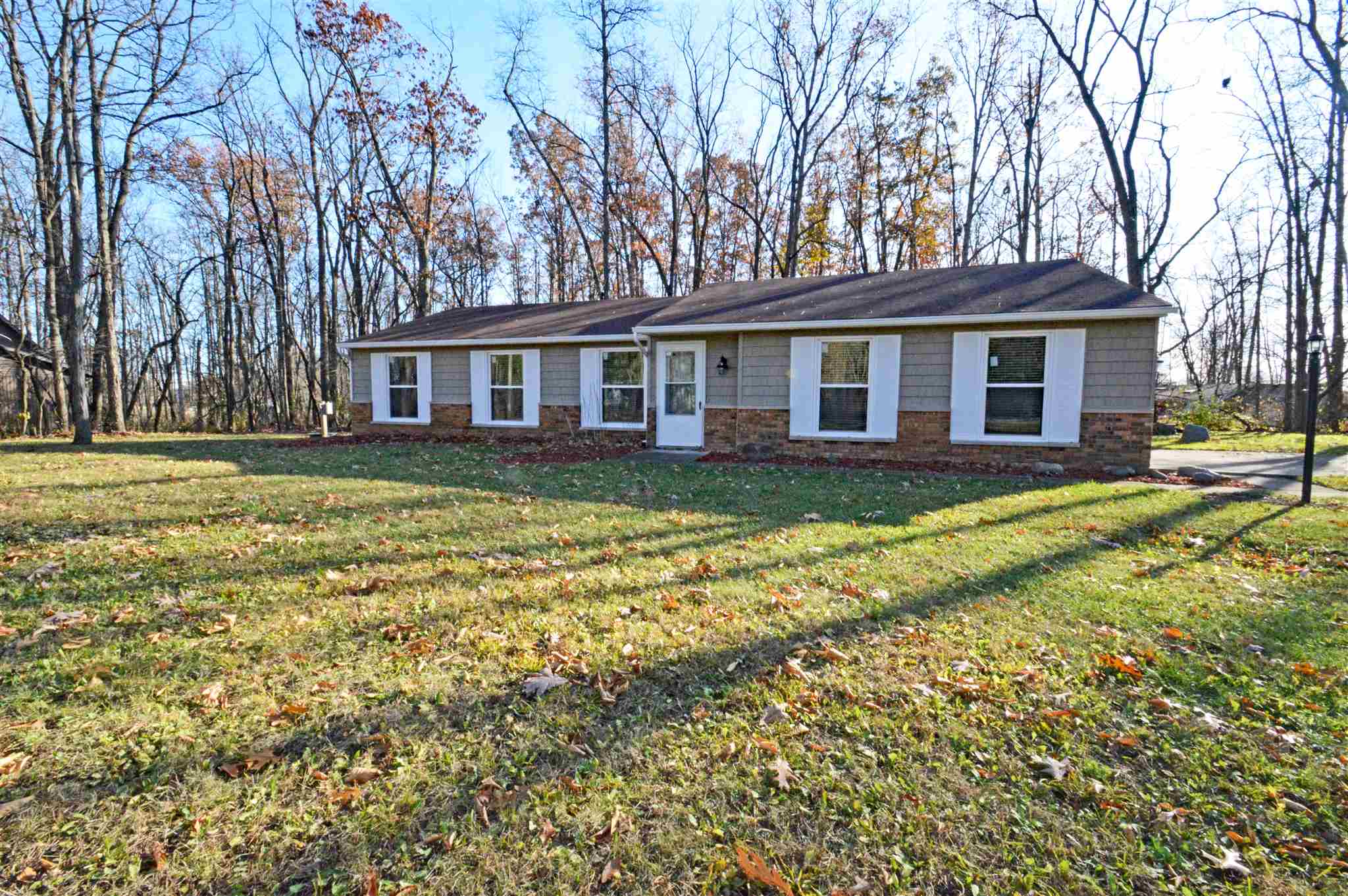 1320 Pion Road Fort Wayne, IN 46845 - Photo 1 of 33