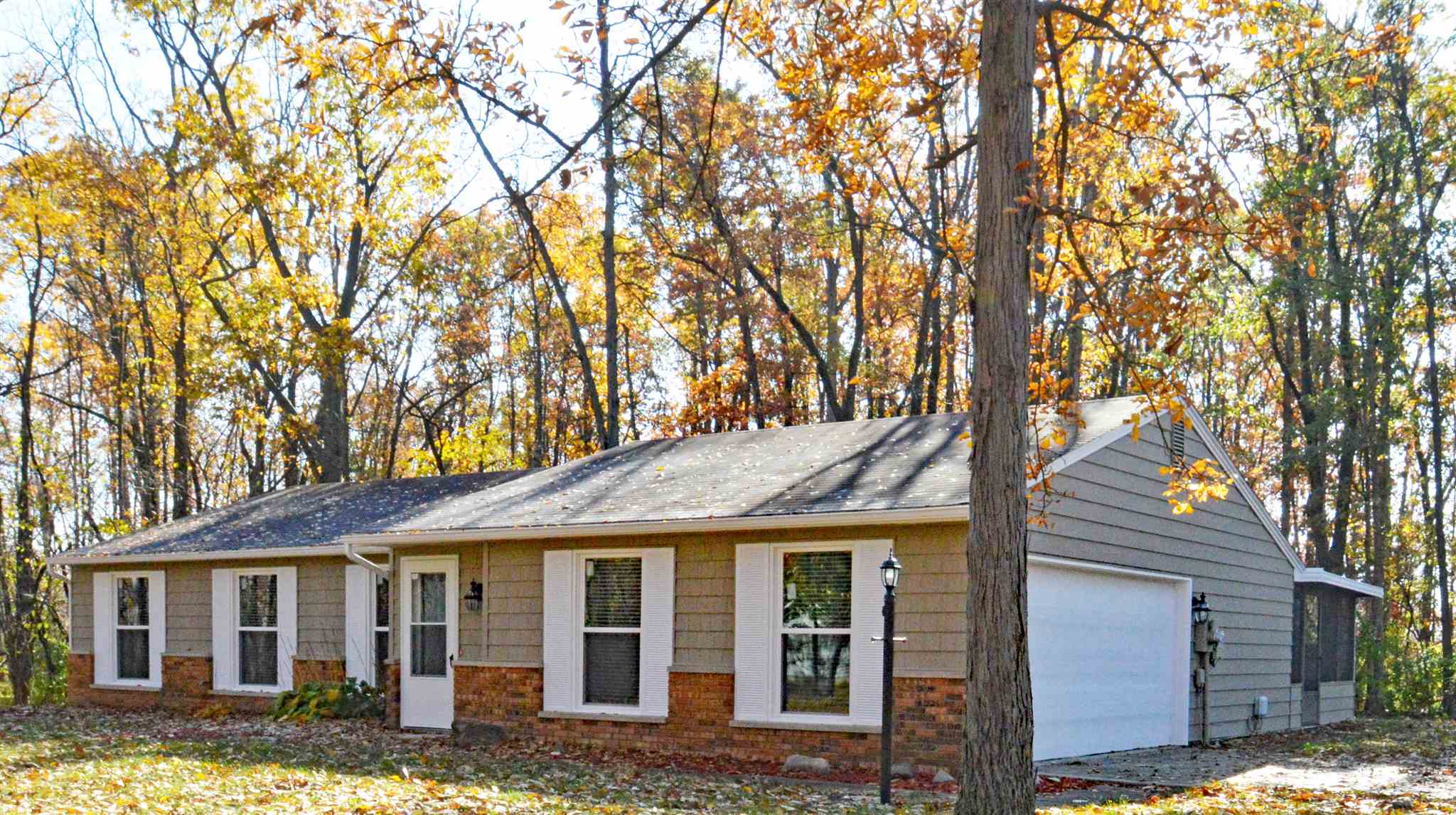 1320 Pion Road Fort Wayne, IN 46845 - Photo 2 of 33