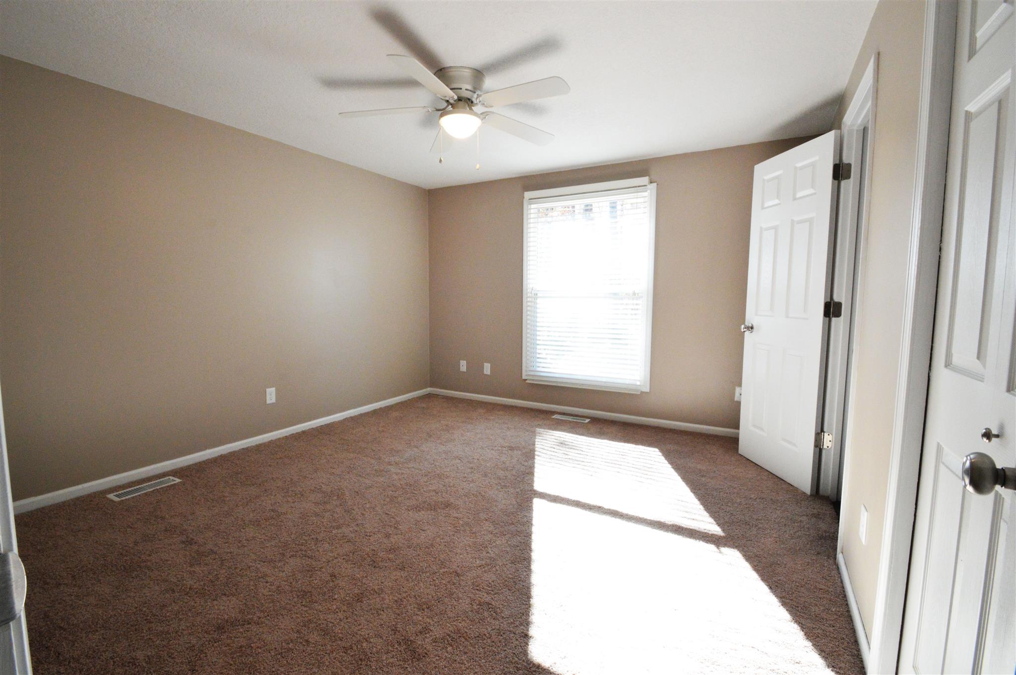 1320 Pion Road Fort Wayne, IN 46845 - Photo 13 of 33