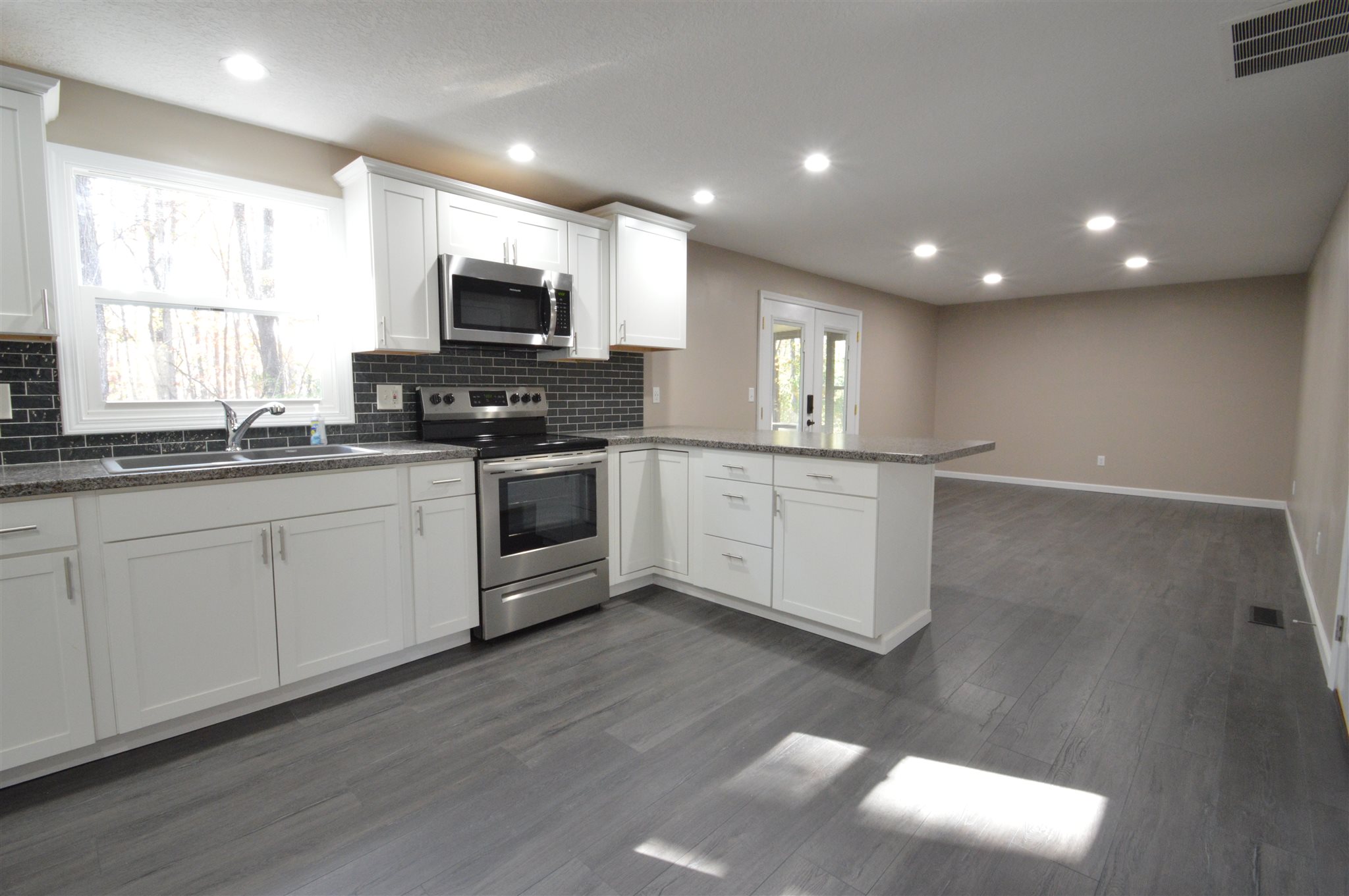 1320 Pion Road Fort Wayne, IN 46845 - Photo 8 of 33