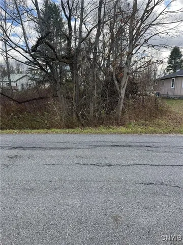 $25,900 | 2nd Avenue, Mayfield, NY 12117