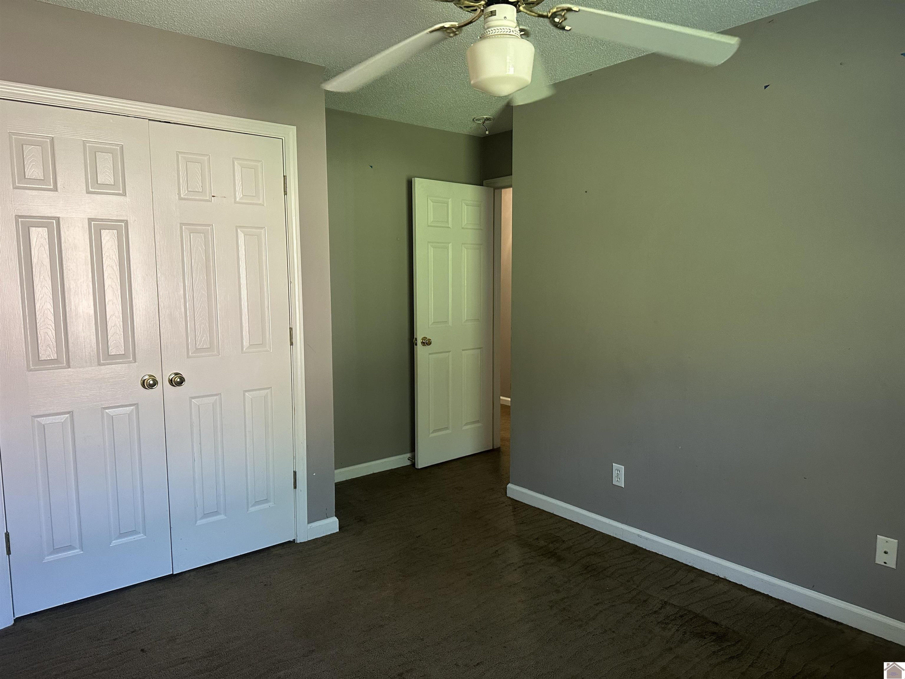 140-142 Springview Drive Paducah, KY 42003 - Photo 13 of 28 Photo 13