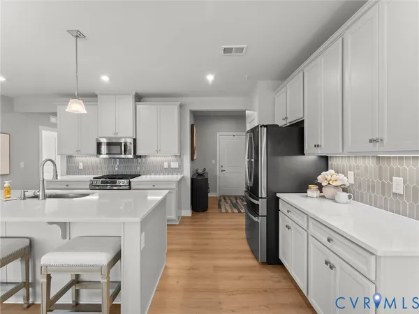 $399,950 | 6725 Citory Way, Unit 202, Moseley, VA 23120