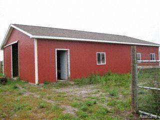 4254 Fargo Road Avoca, MI 48006 - Photo 8 of 12 Barn 2