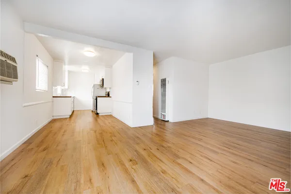 $2,295 | 1937 South Shenandoah Street, Unit 10, Los Angeles, CA 90034