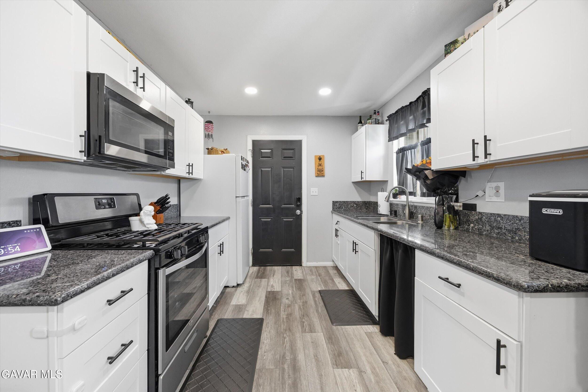 27179 Cote Street Boron, CA 93516 - Photo 15 of 28 18-Illuminate Photography - 27179 Cote S
