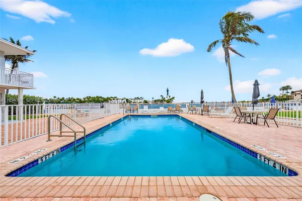 $1,500 | 2508 Bay Drive, Unit 4, Pompano Beach, FL 33062