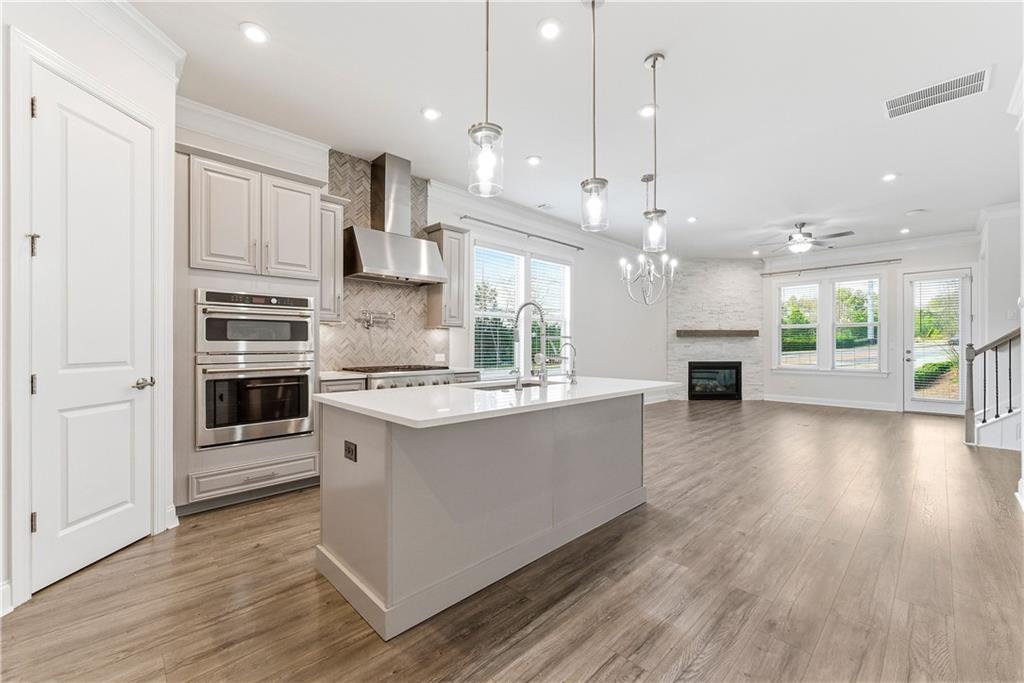 2025 Abbey Road Roswell, GA 30076 - Photo 9 of 33