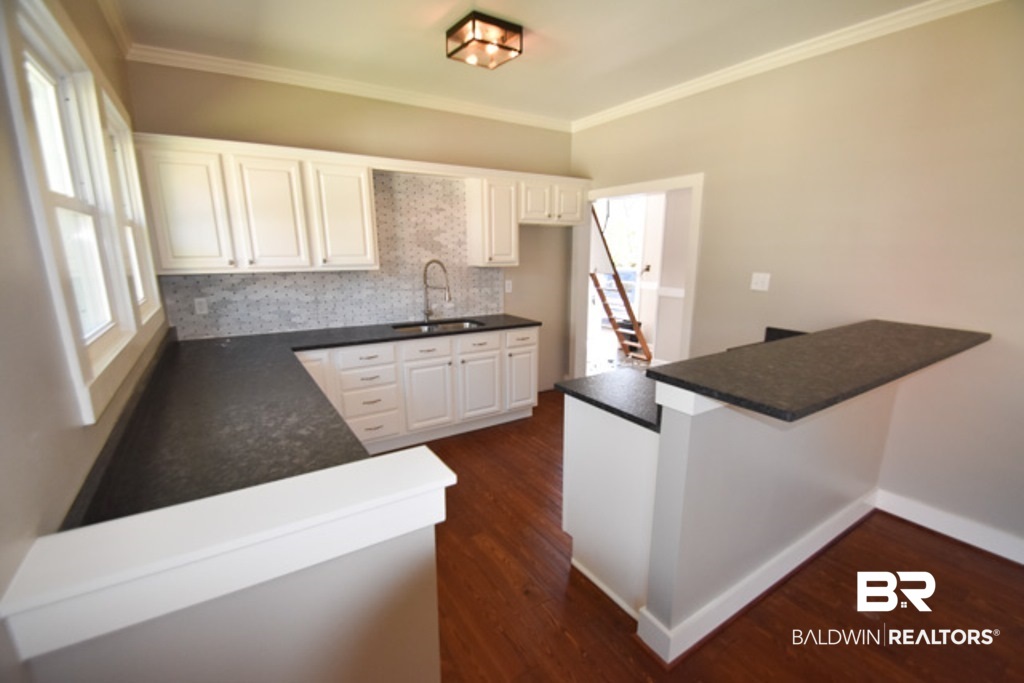 214 Grand Boulevard Mobile, AL 36607 - Photo 7 of 20