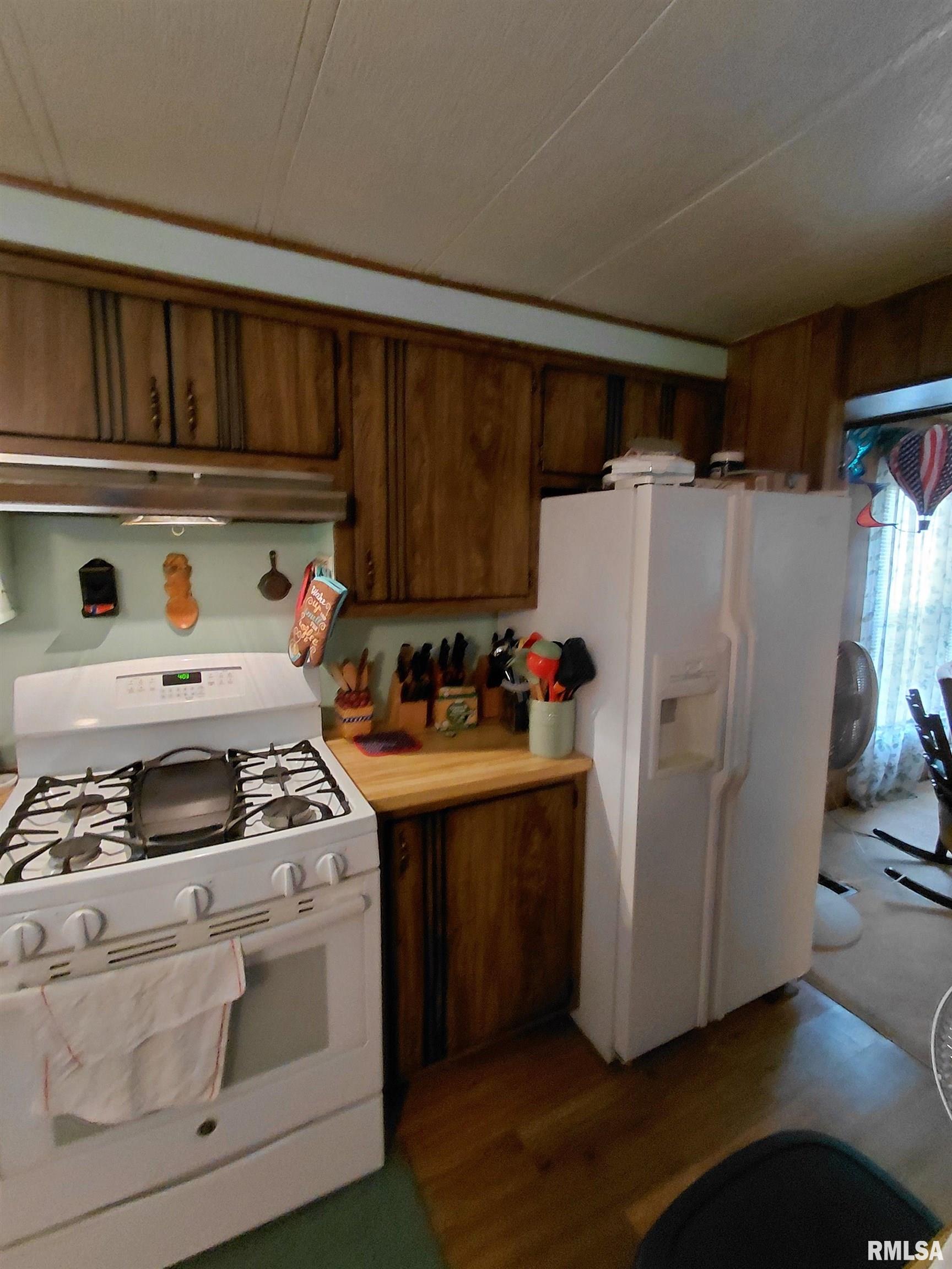 1100 West Locust Street Canton, IL 61520 - Photo 12 of 39