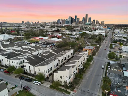 $349,000 | 118 North Hutcheson Street, Houston, TX 77003
