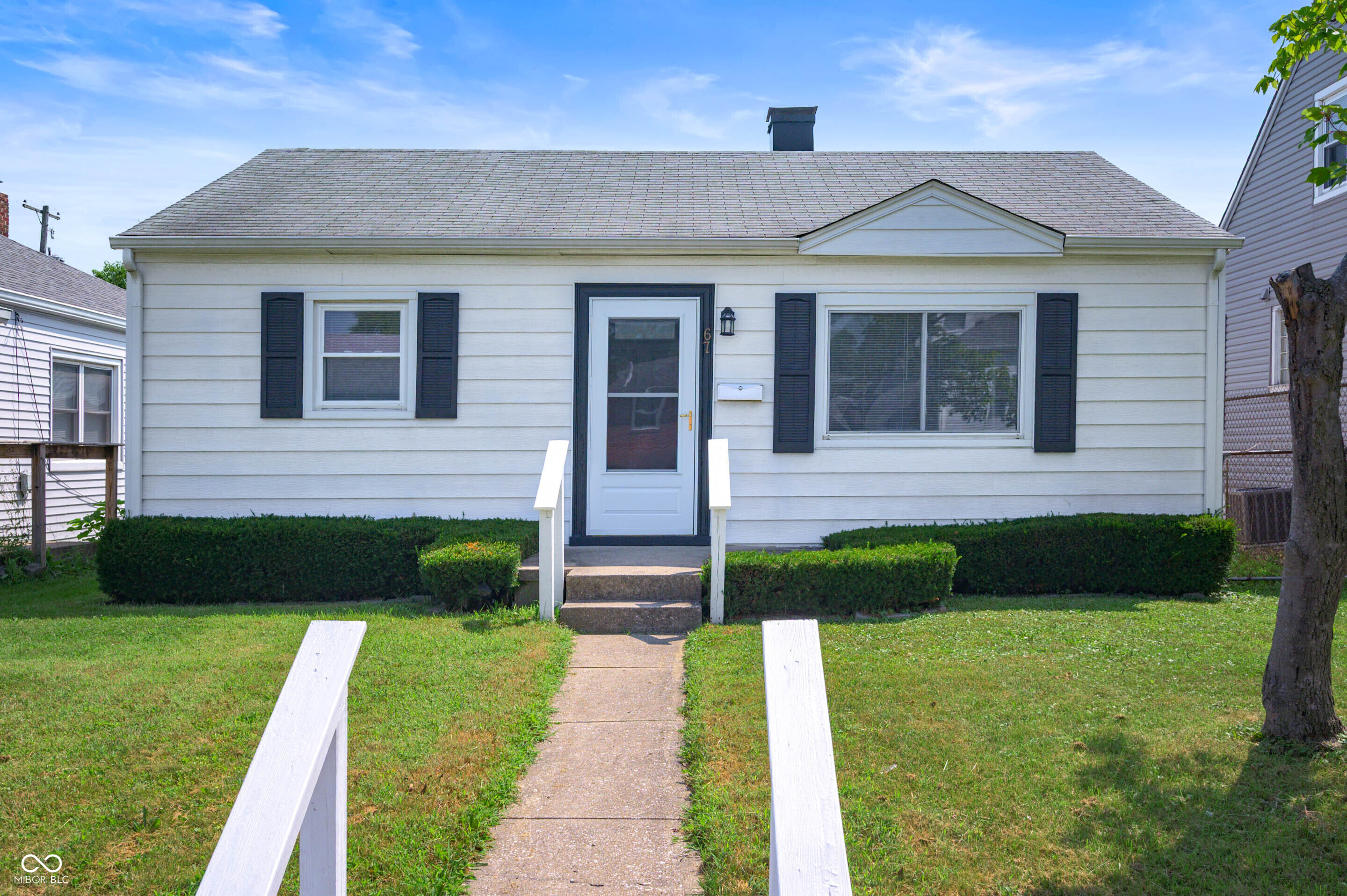 67 South 3rd Avenue Beech Grove, IN 46107 - Photo 2 of 16