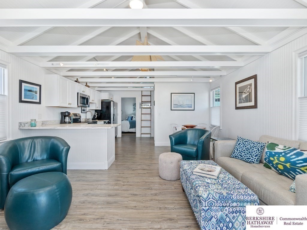 179 Bridge Road Salisbury, MA 01952 - Photo 4 of 19 Gallery Image 4