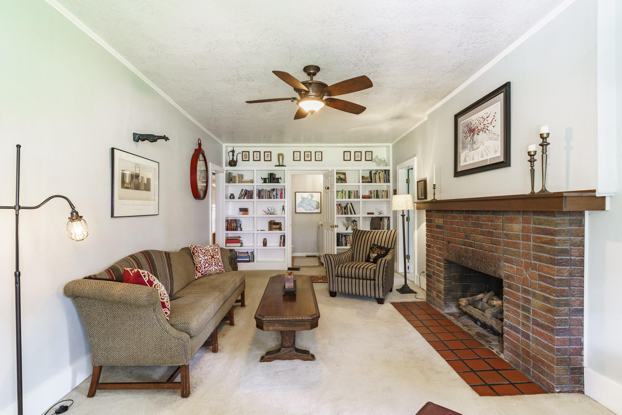 15721 Fogel Road Fort Wayne, IN 46818 - Photo 3 of 36